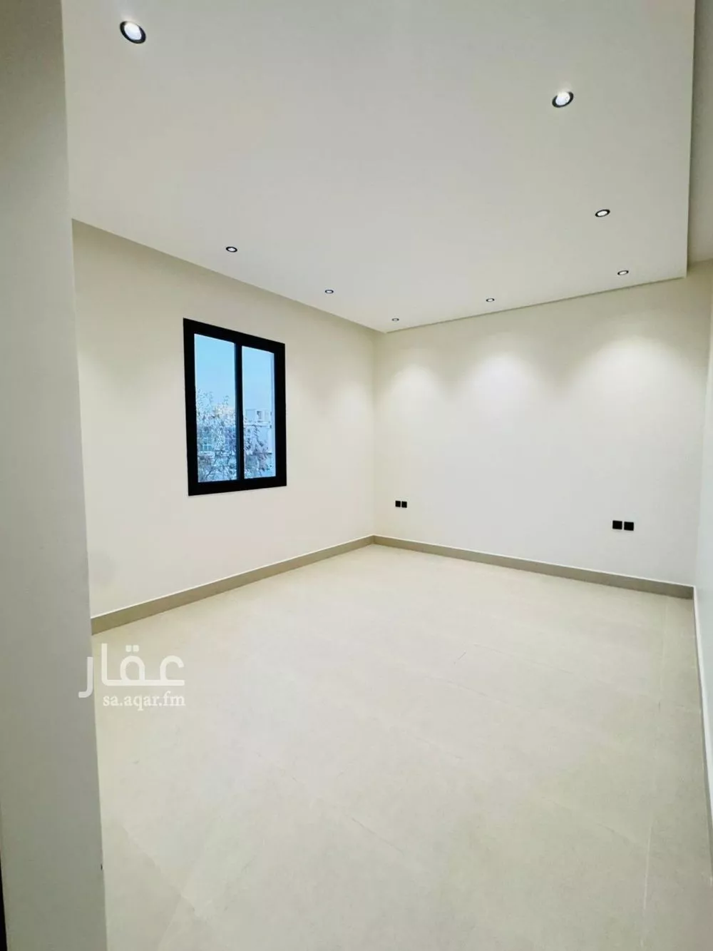 4 bedroom villa in Al Yarmouk 17