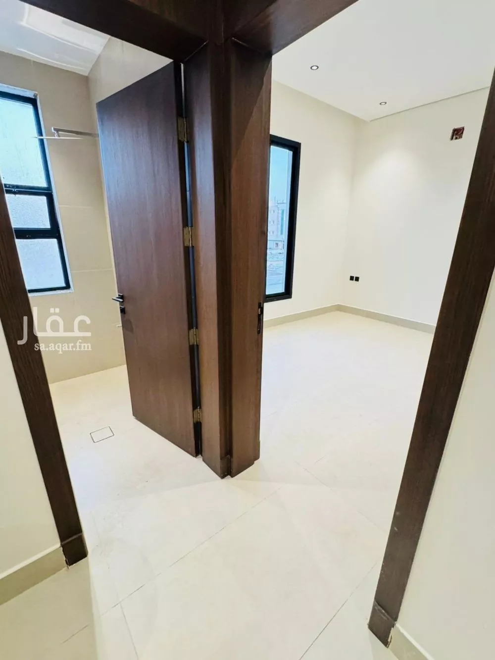 4 bedroom villa in Al Yarmouk 6
