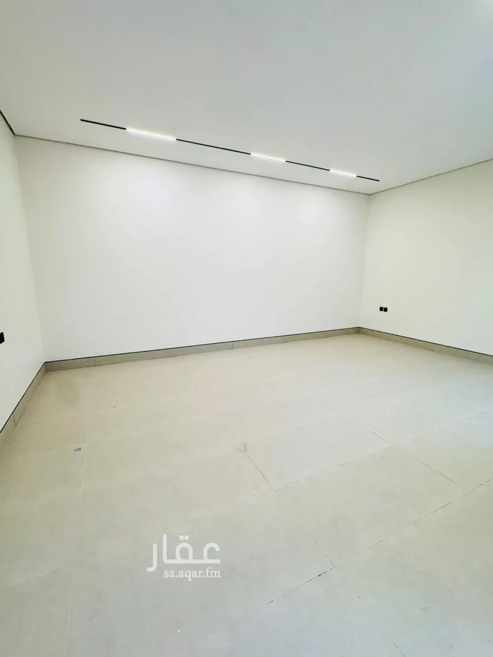 4 bedroom villa in Al Yarmouk 9