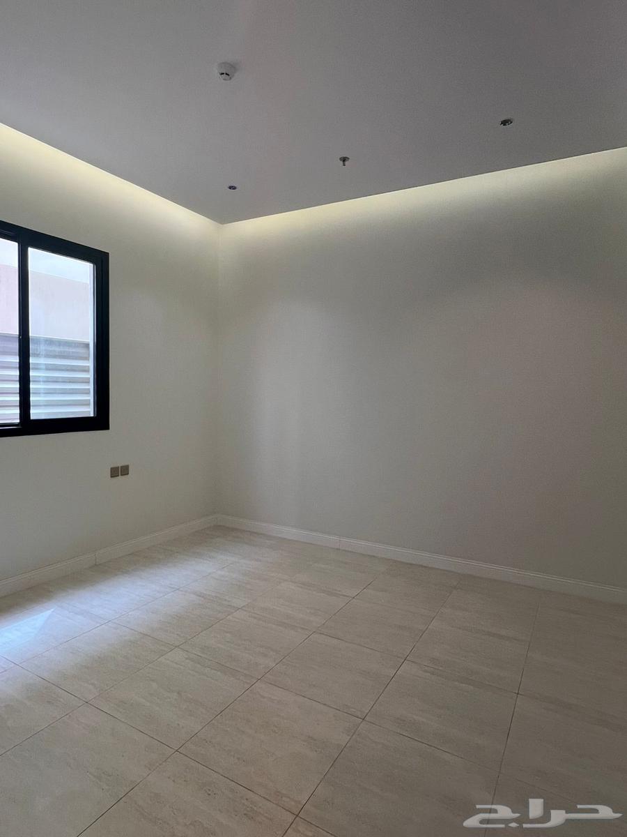 شقة 3 غرف في الرمال 2