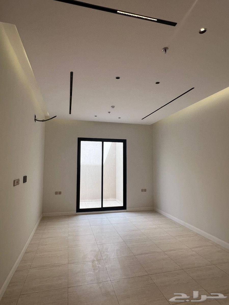 شقة 3 غرف في الرمال 5