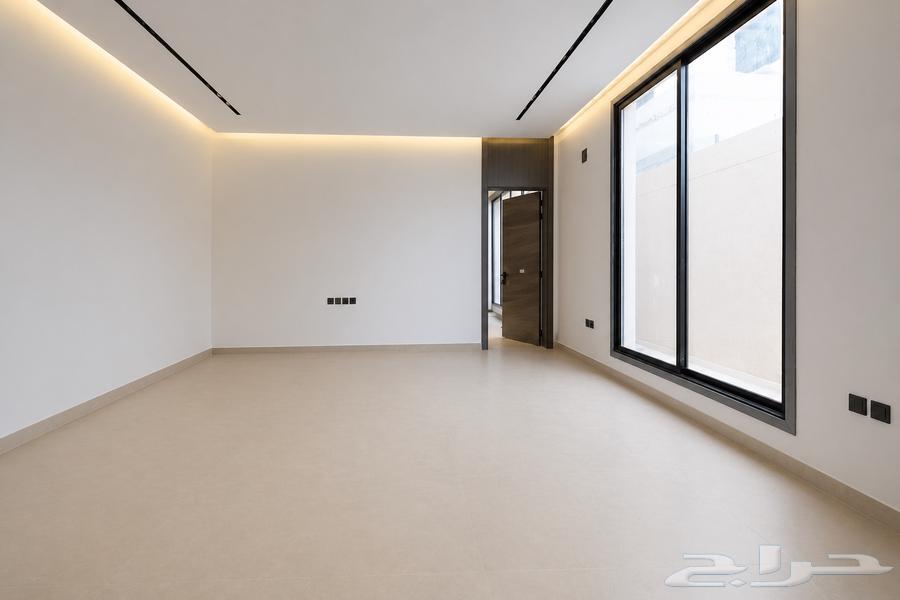 شقة 4 غرف في المرجان 3