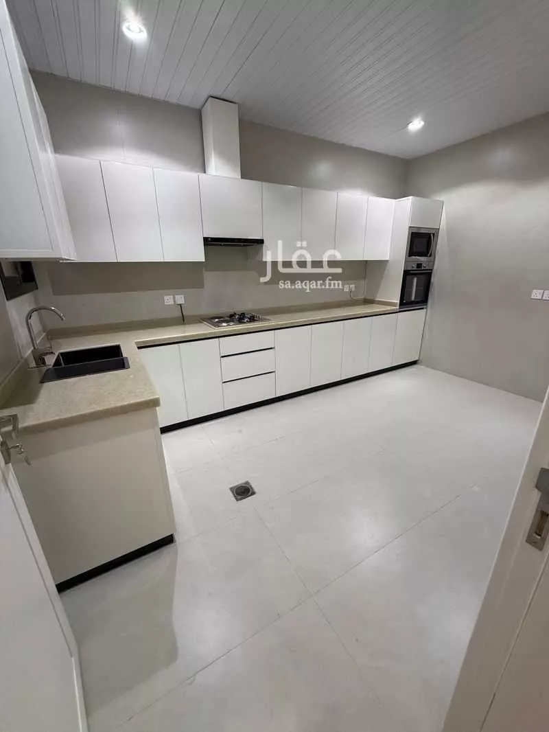 4 bedroom floor in Al Murabba 4