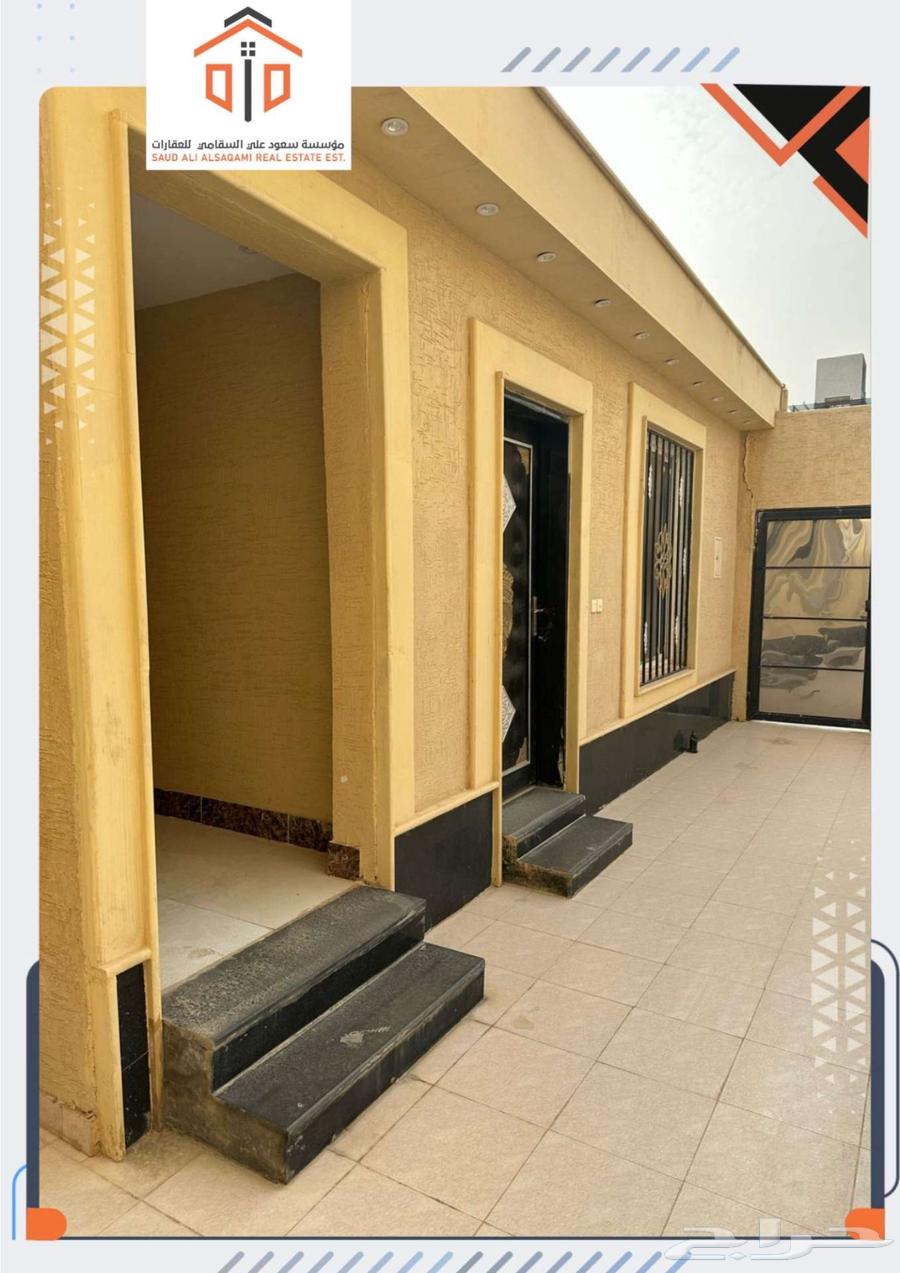 فيلا 5 غرف في عكاظ 2