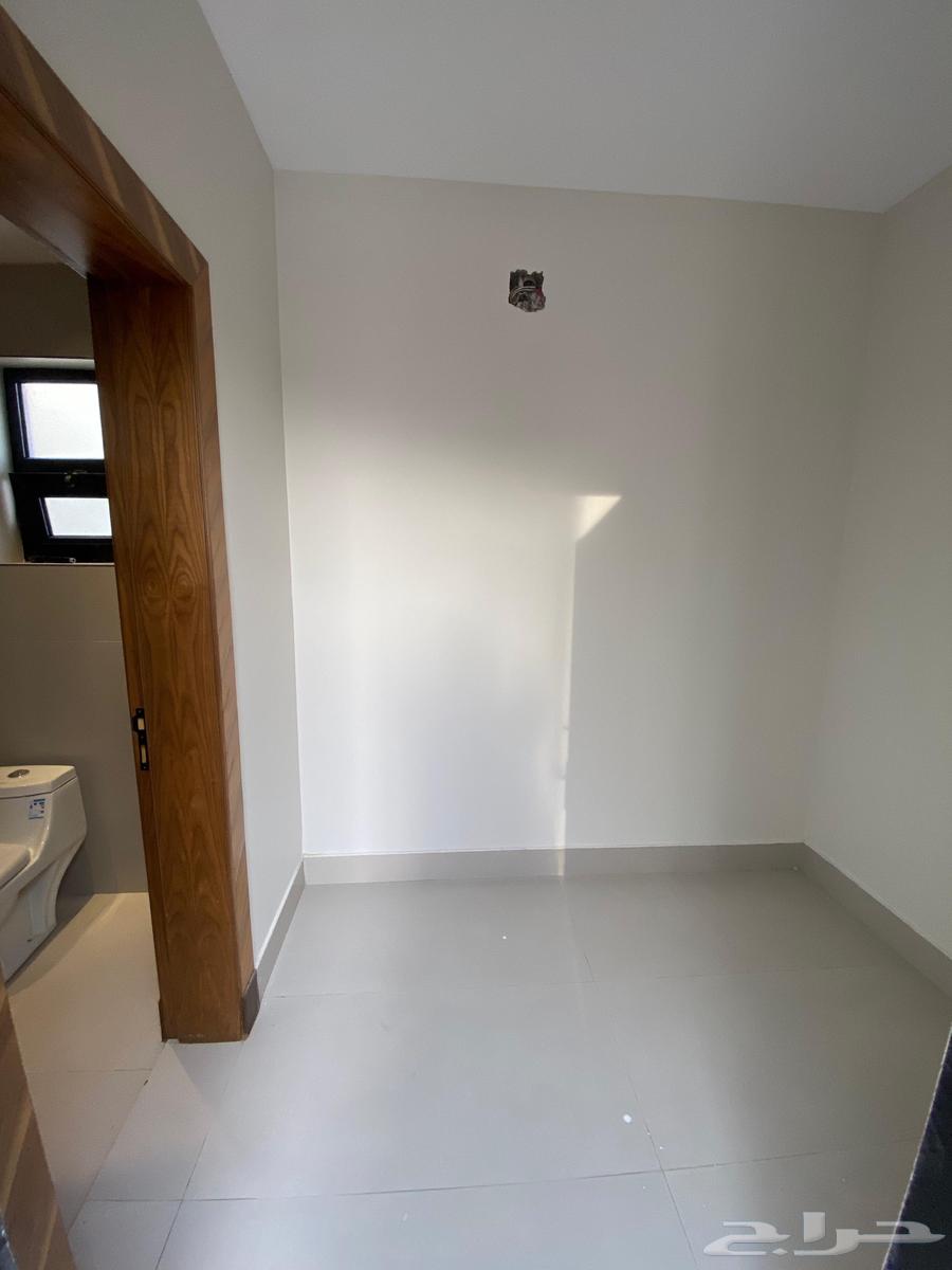 5 bedroom villa in Al Mahdiyyah 3