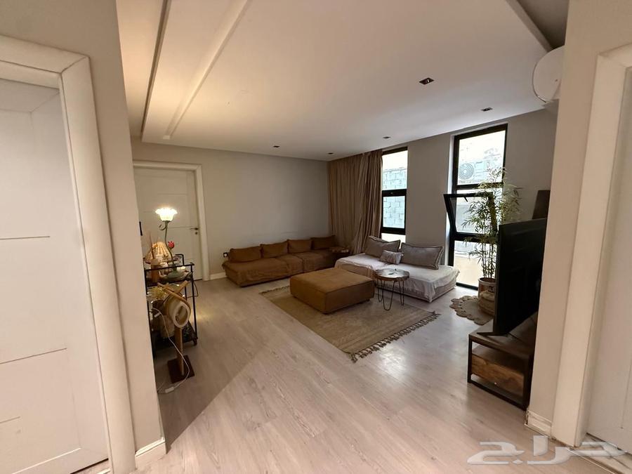 4 bedroom villa in Al Munsiyah 7