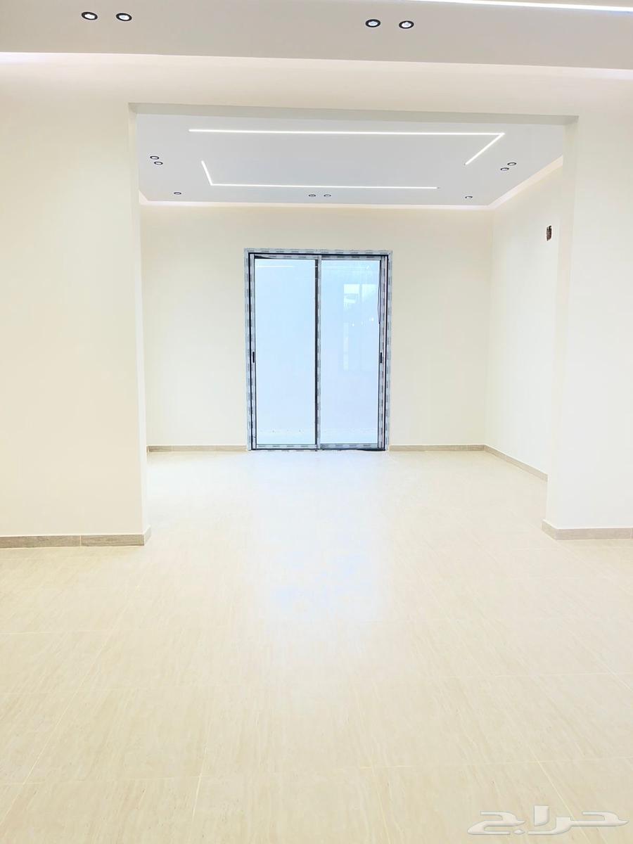 فيلا 6 غرف في النخبة 2