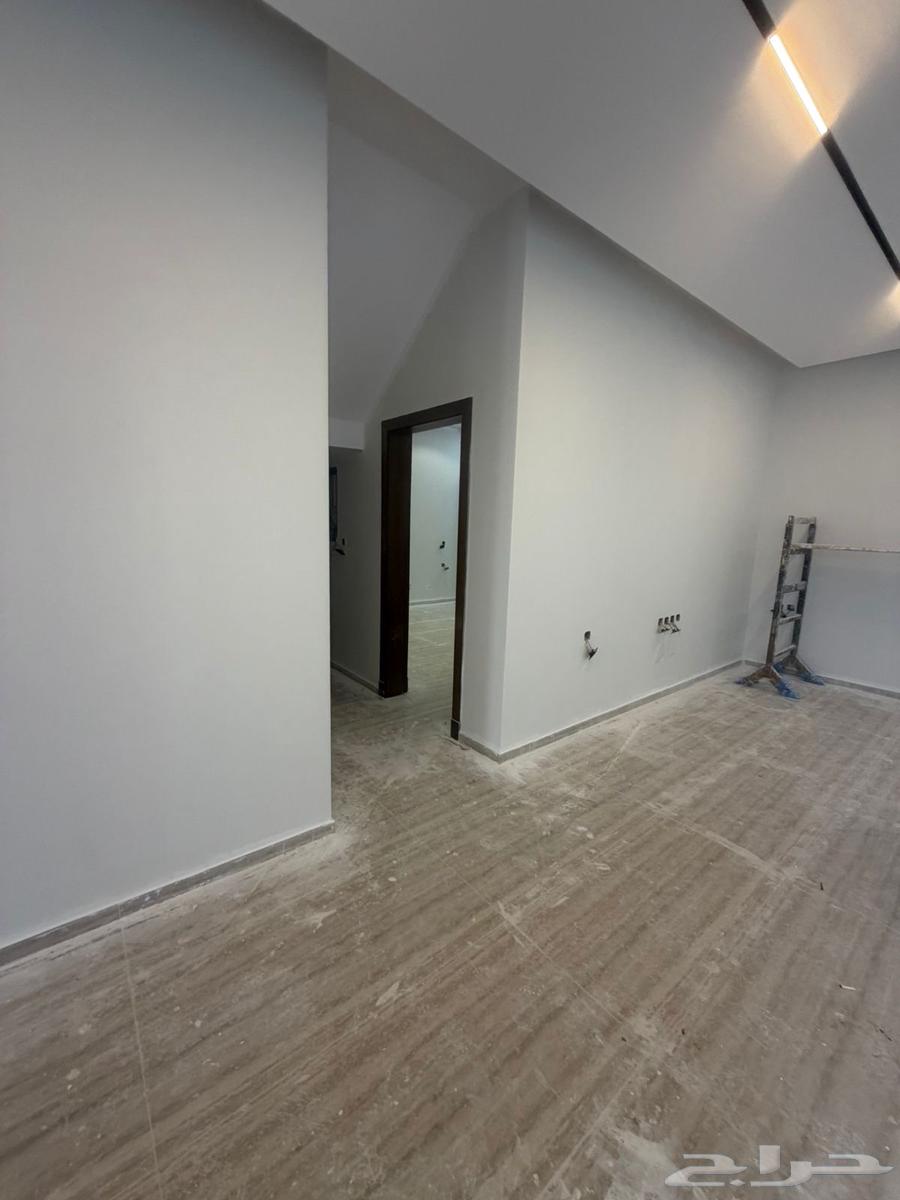 5 bedroom villa in Al Narjis 6