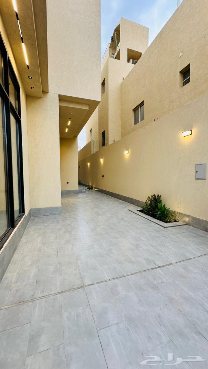 فيلا 13 غرف في النرجس 2