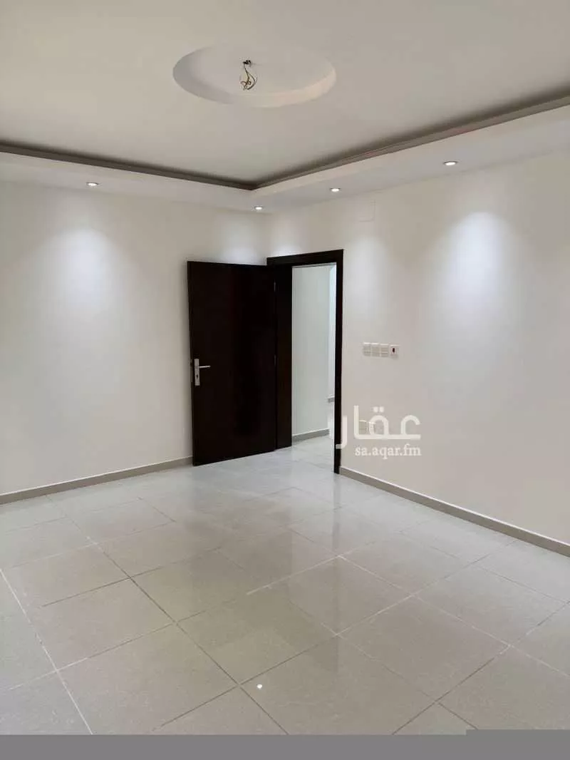 3 bedroom apartment in Al Rawdah 4