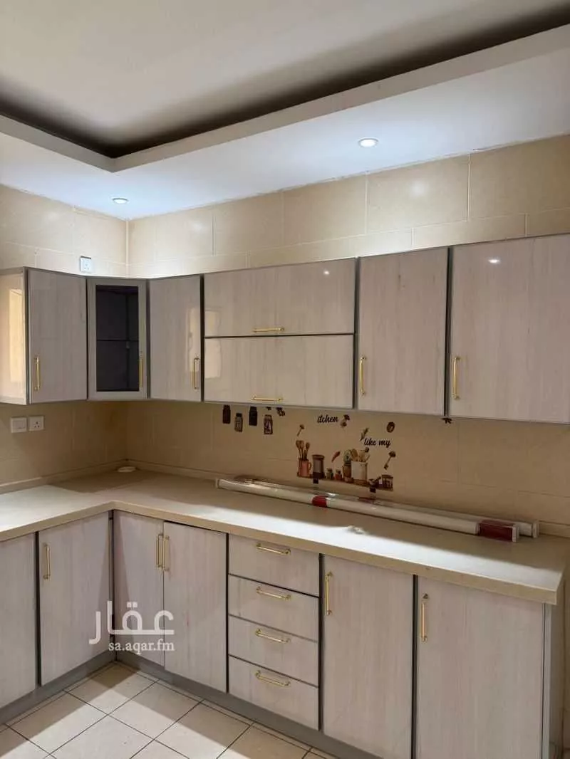 3 bedroom apartment in Al Rawdah 6