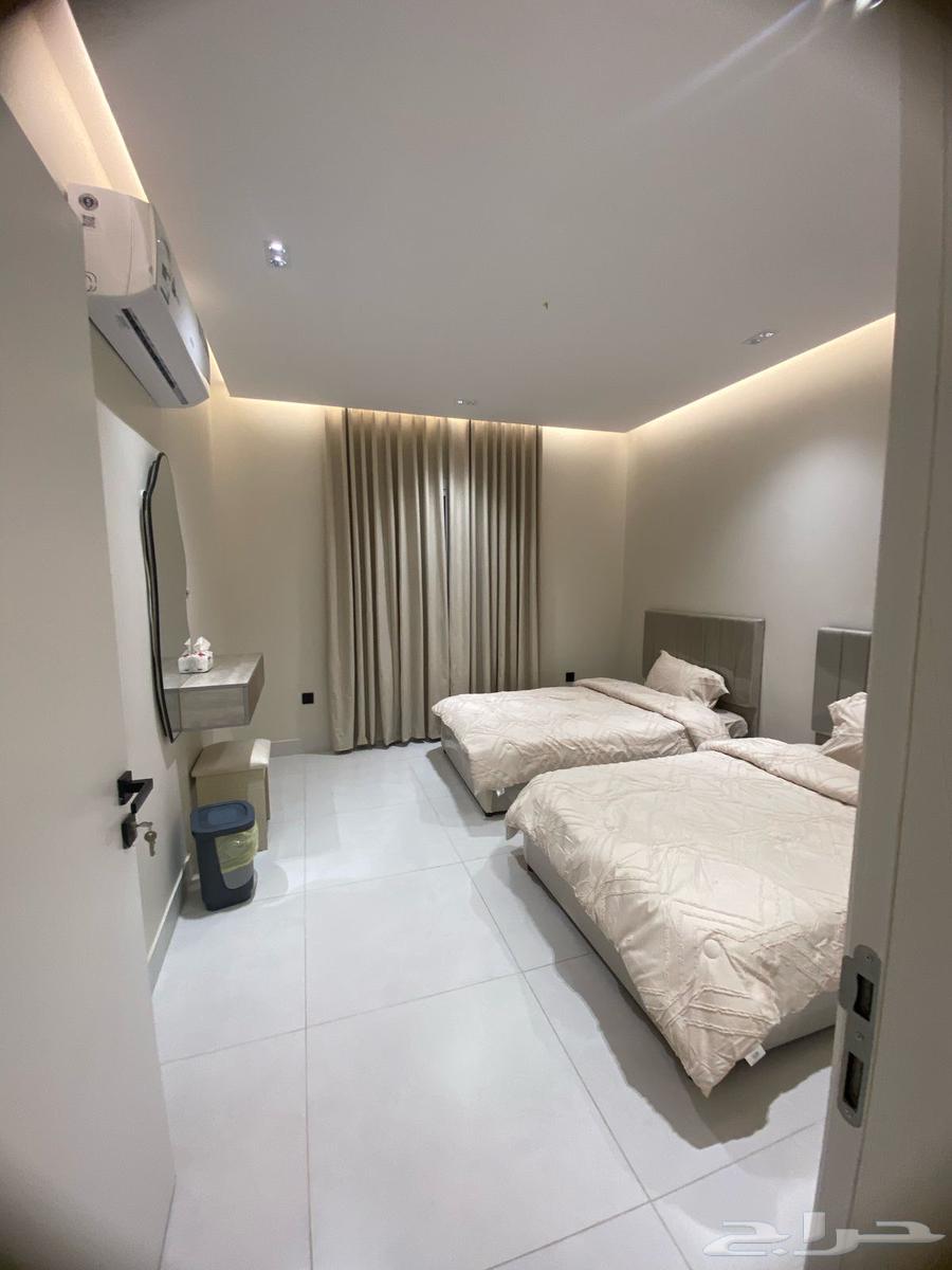 شقة 3 غرف في الواحة 4