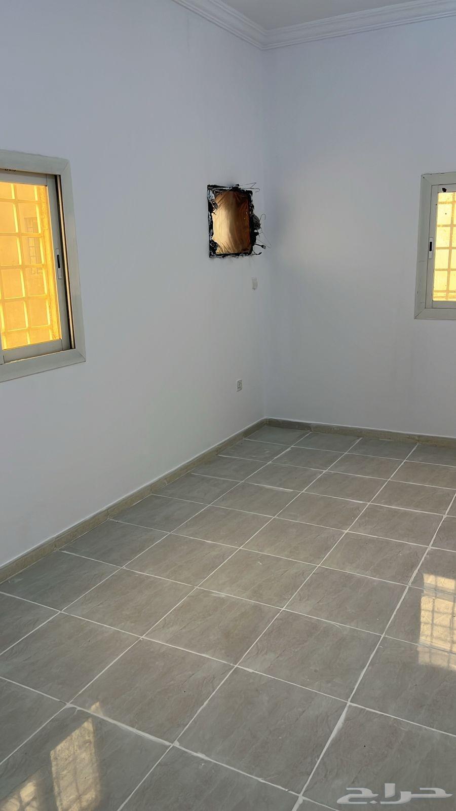 شقة 3 غرف في الريان 4