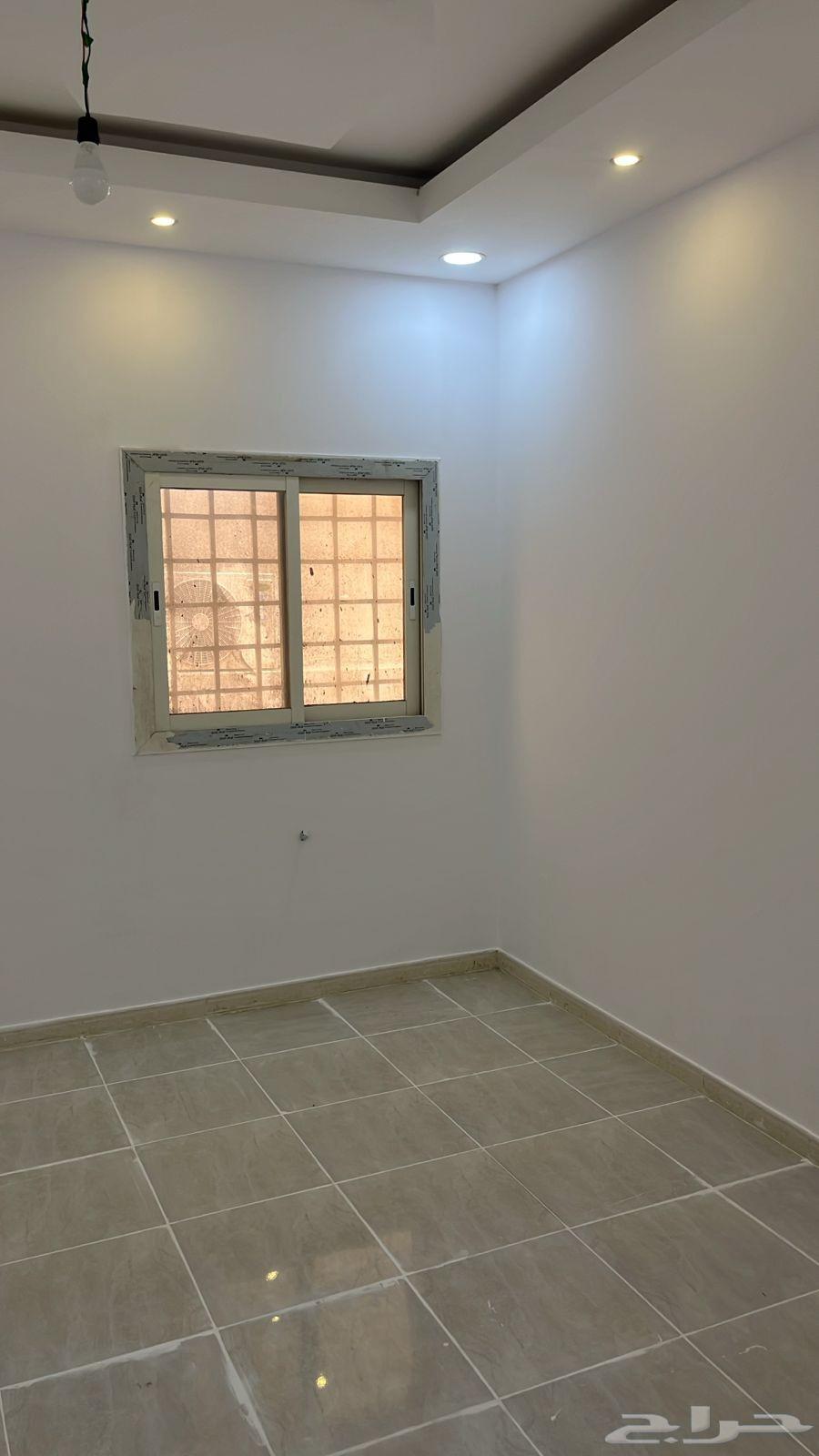 شقة 3 غرف في الريان 6