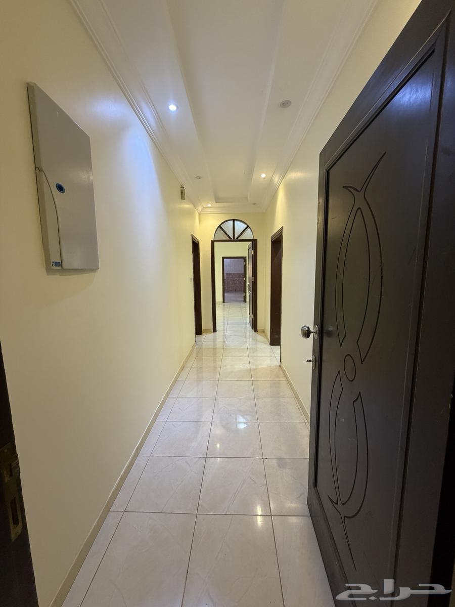 فيلا 4 غرف في الصالحية 4