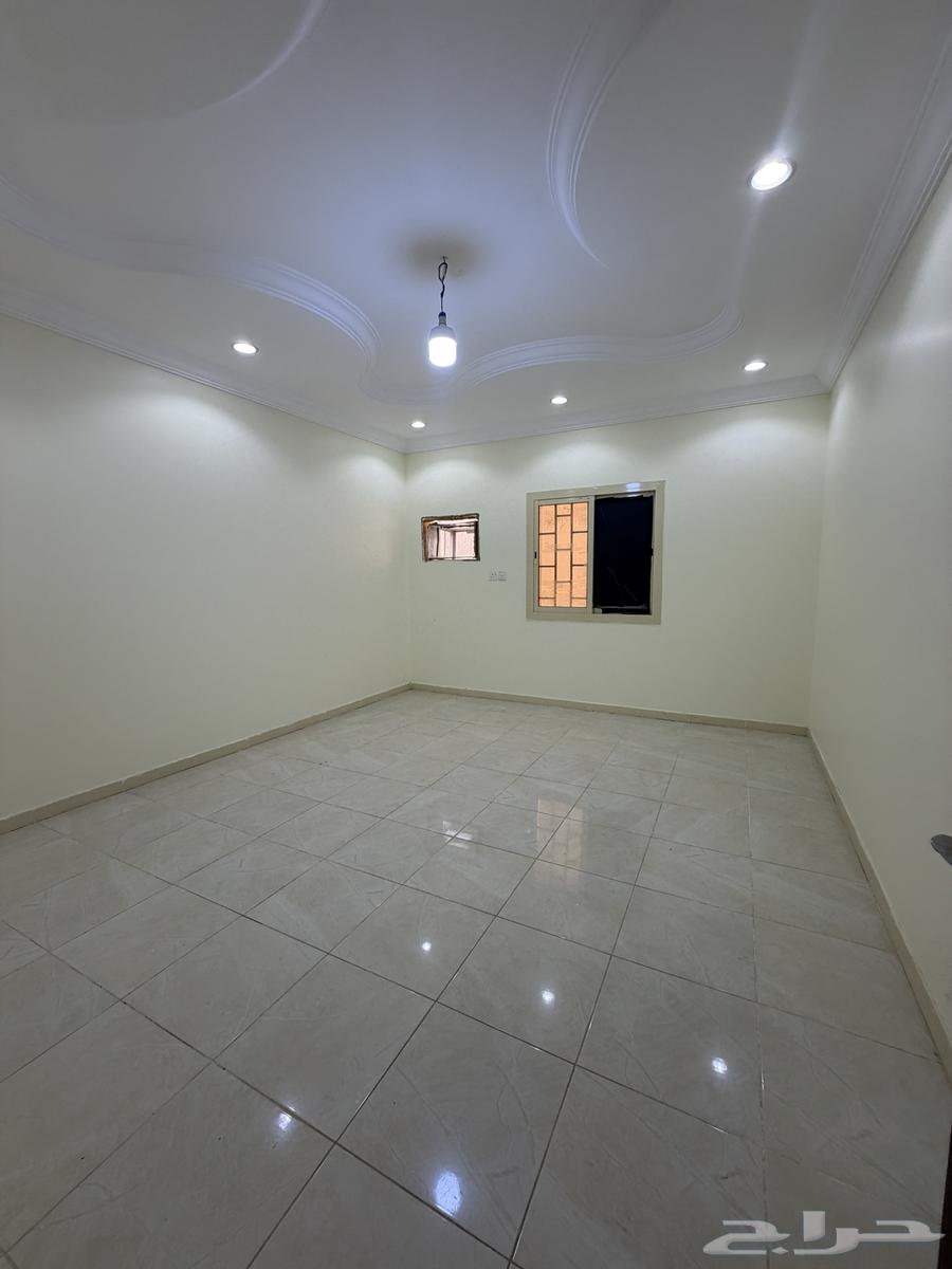 فيلا 4 غرف في الصالحية 10