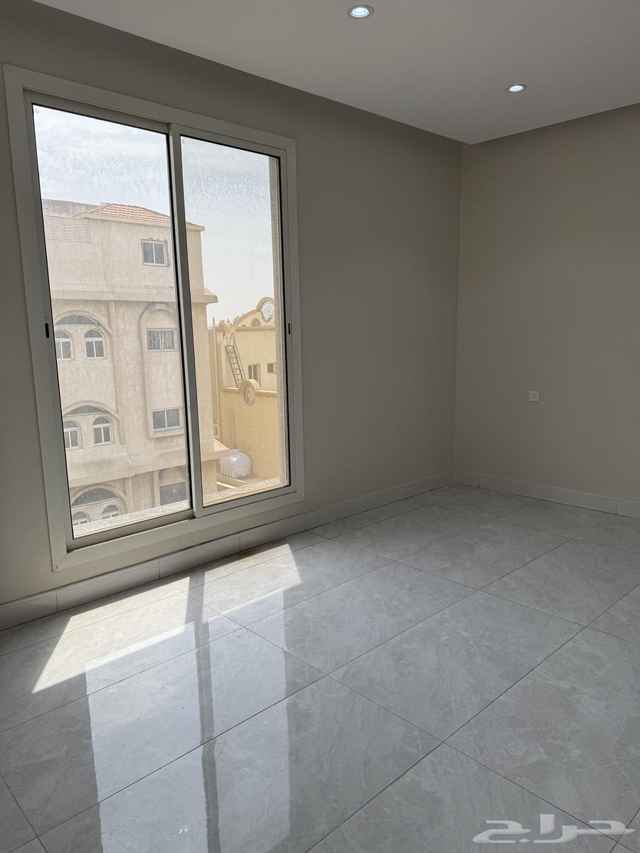 شقة 3 غرف في الصفا 4