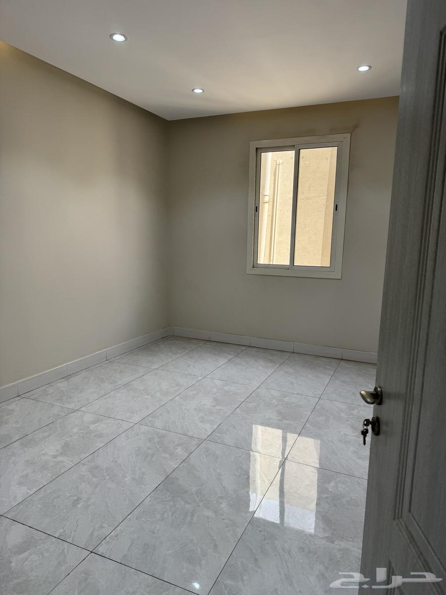 شقة 3 غرف في الصفا 6