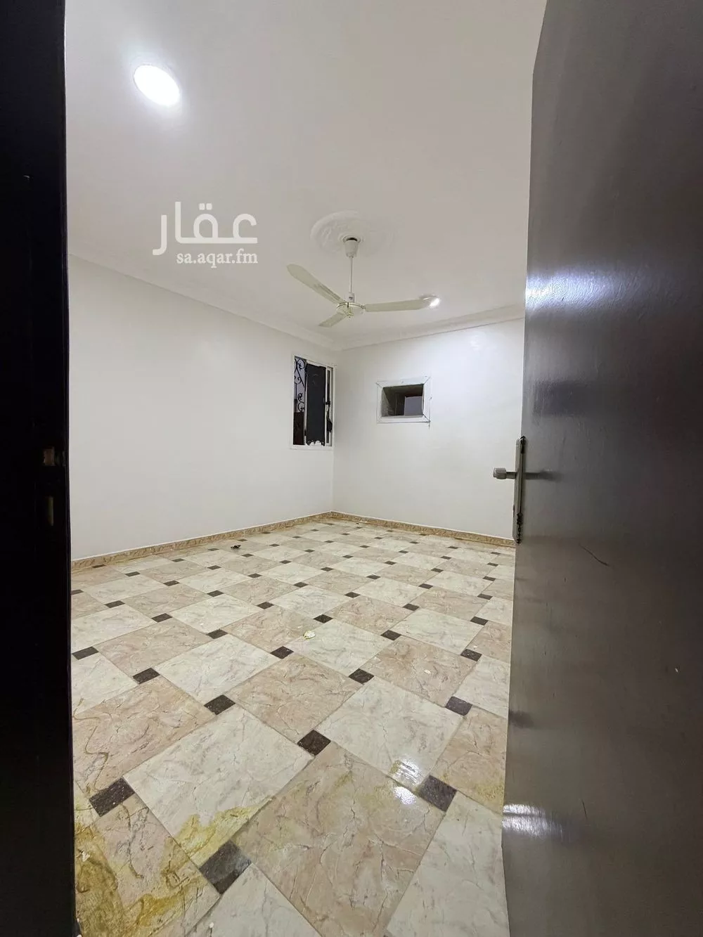 شقة 4 غرف في طويق 18