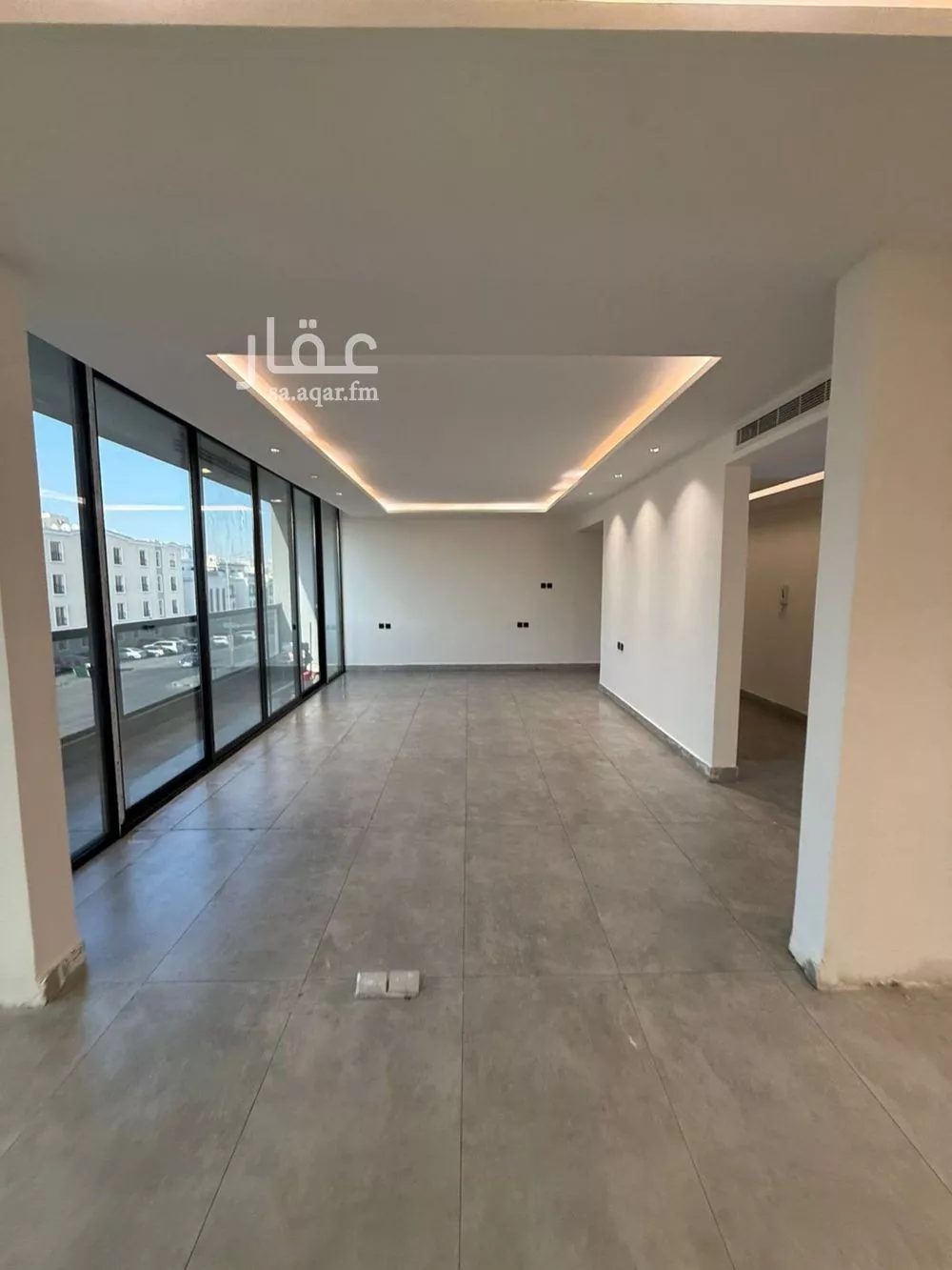 شقة 3 غرف في الملقا 6