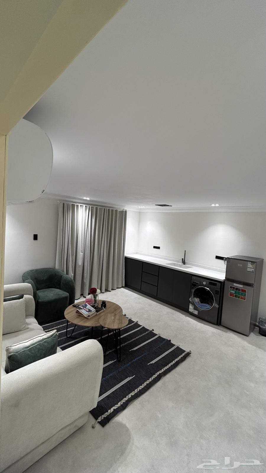 شقة 2 غرف في الواحة 4