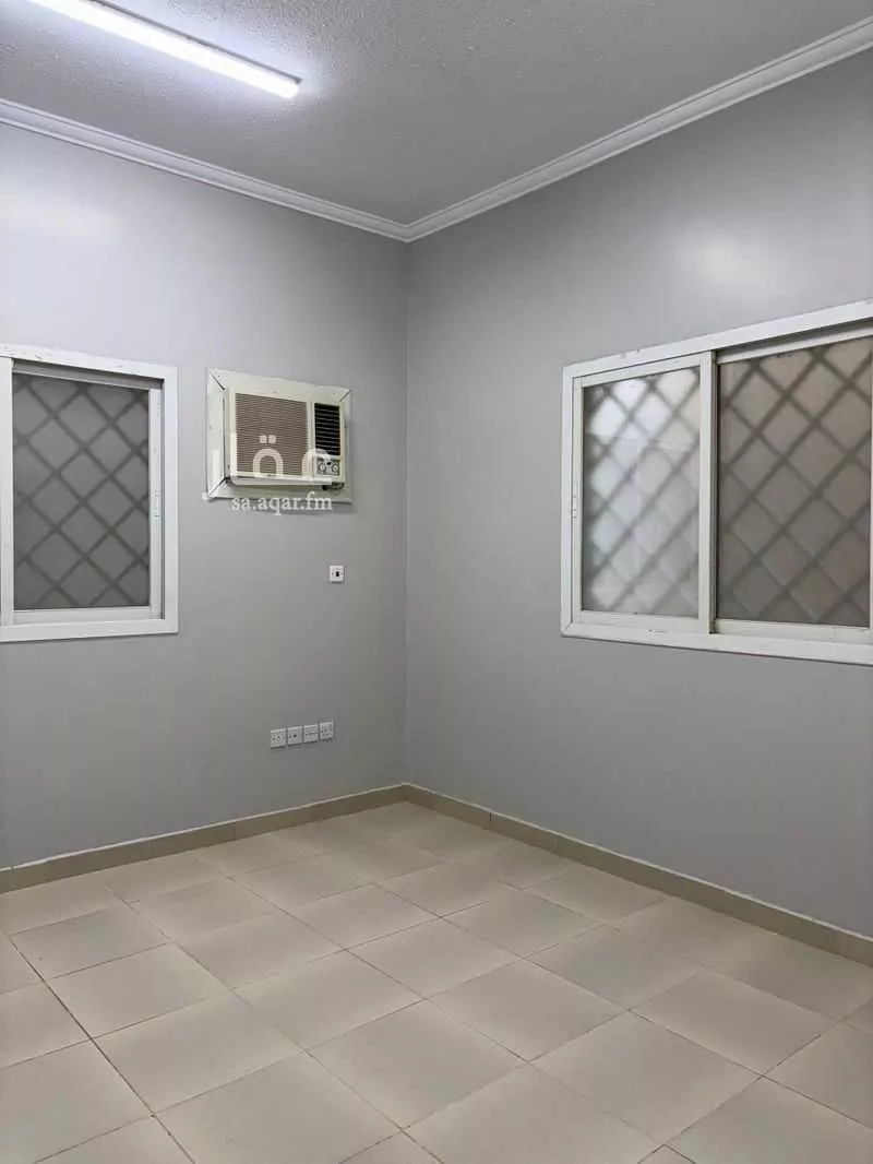 فيلا 12 غرف في الروابي 8