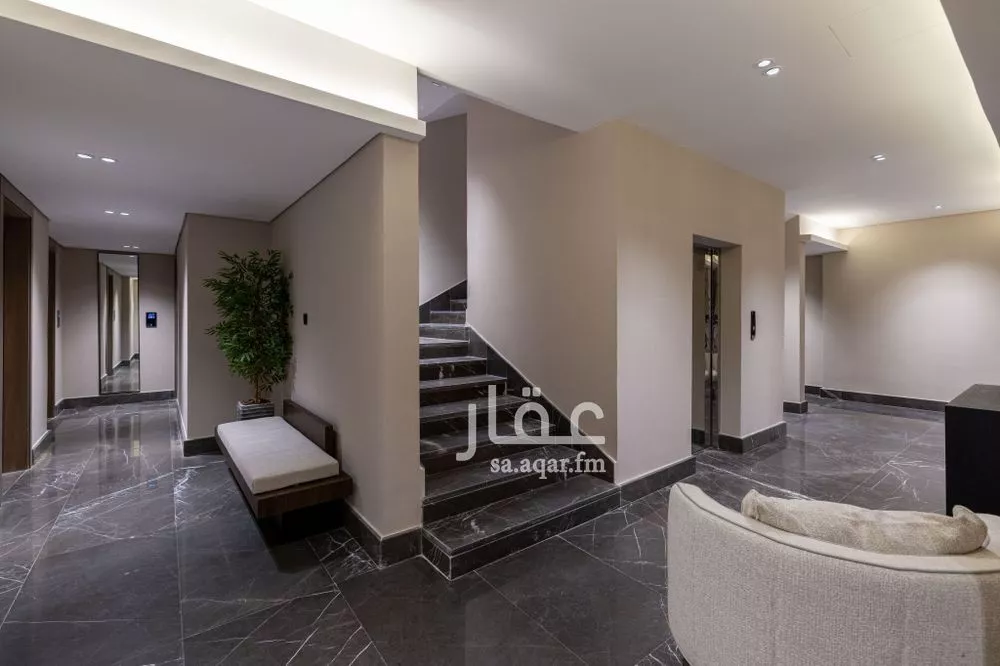 شقة 1 غرف في الملقا 7