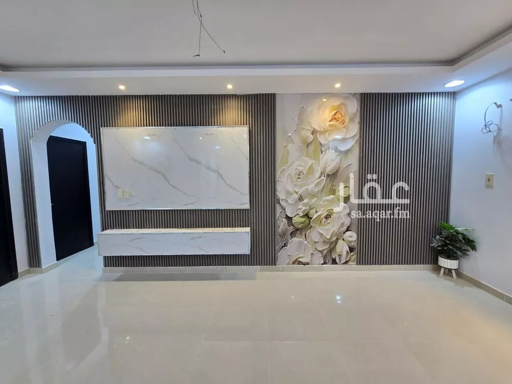 شقة 5 غرف في النور 6