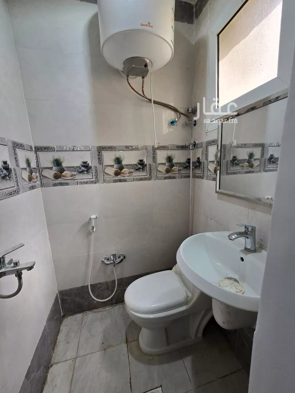 شقة 5 غرف في النور 21