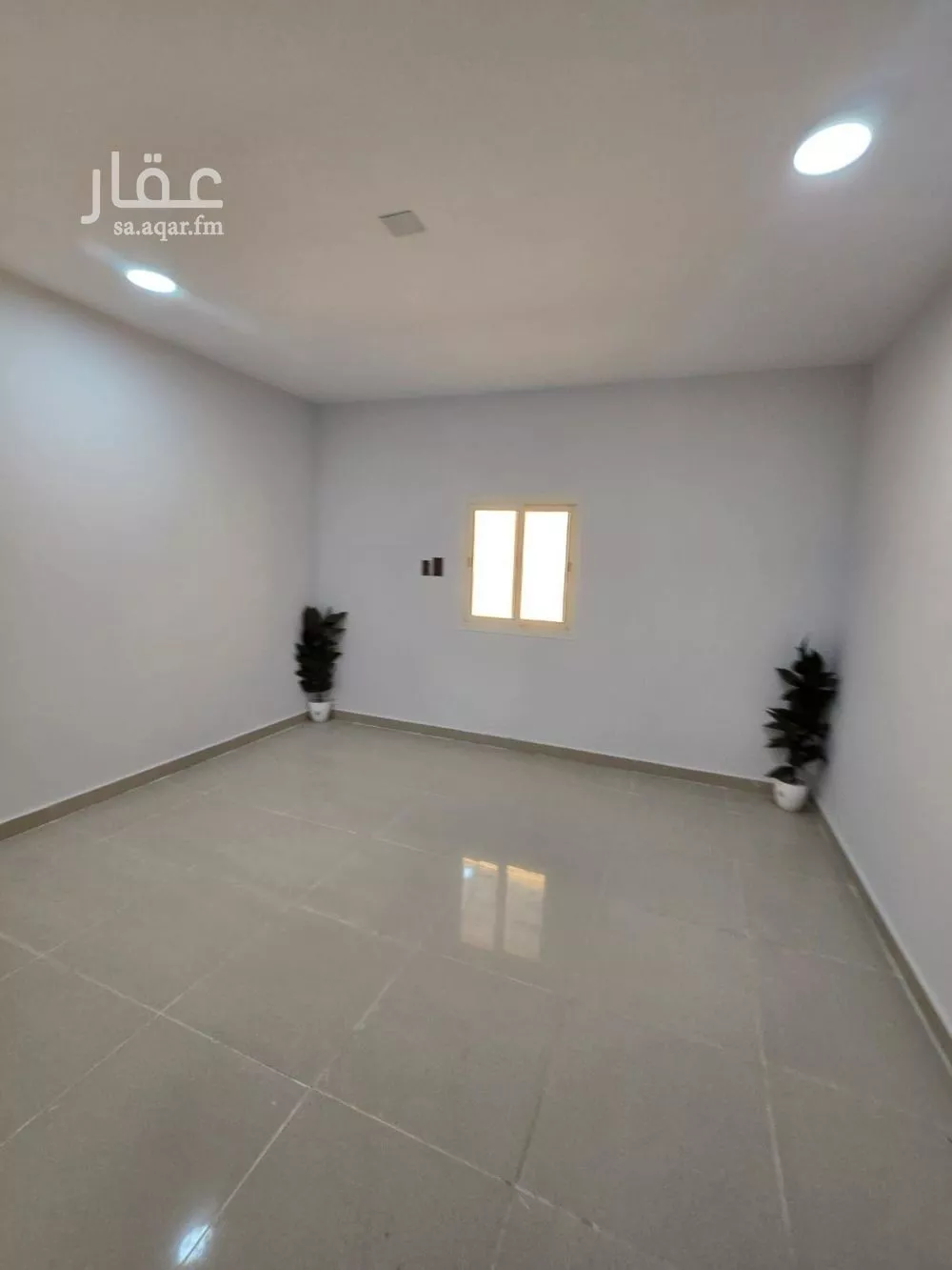 شقة 5 غرف في النور 22