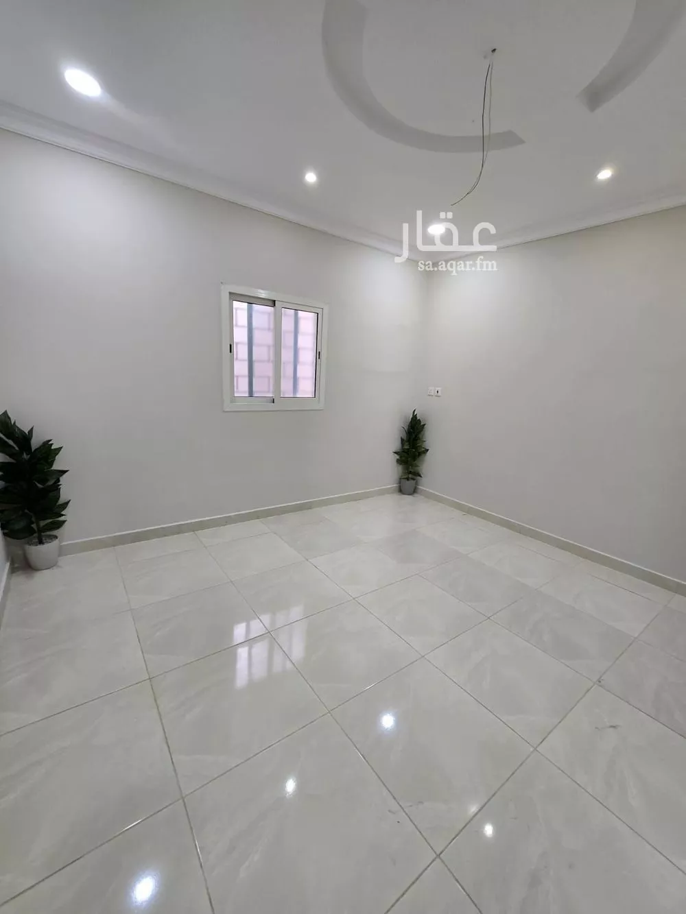 شقة 5 غرف في ضاحية الملك فهد 16