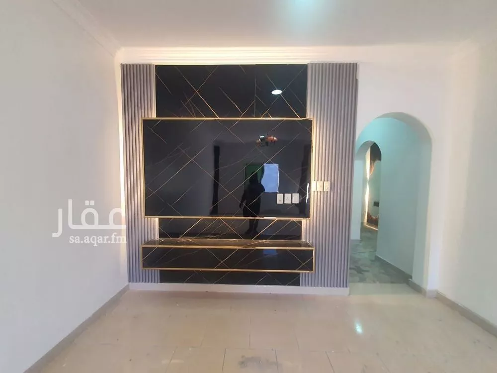 شقة 3 غرف في النور 11