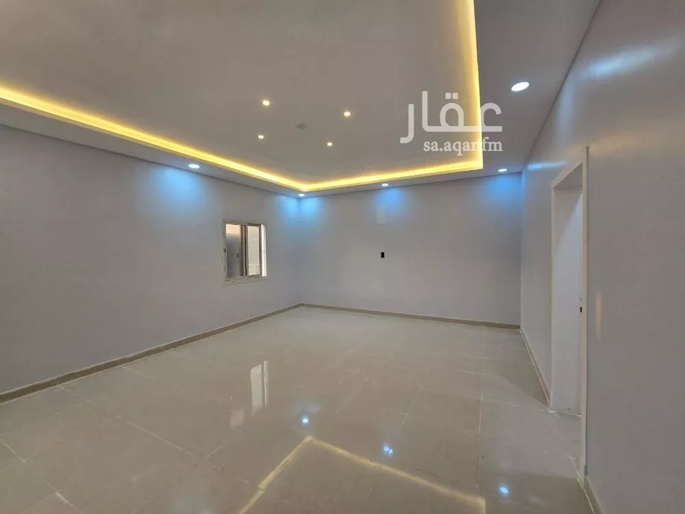 4 bedroom apartment in Dahiat King Fahd 5