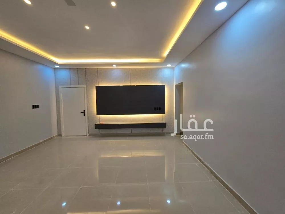4 bedroom apartment in Dahiat King Fahd 7