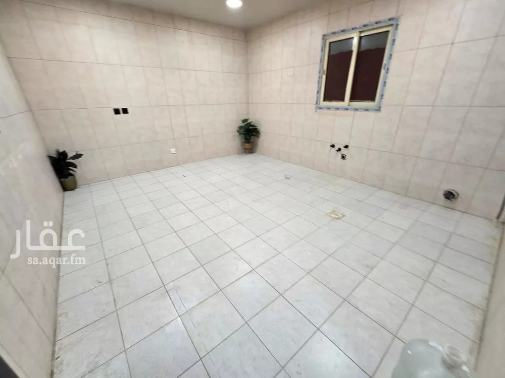 5 bedroom apartment in Ash Shulah 14