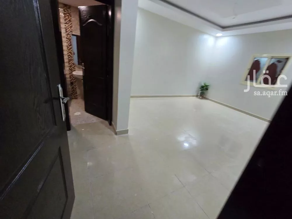 5 bedroom apartment in Ash Shulah 18