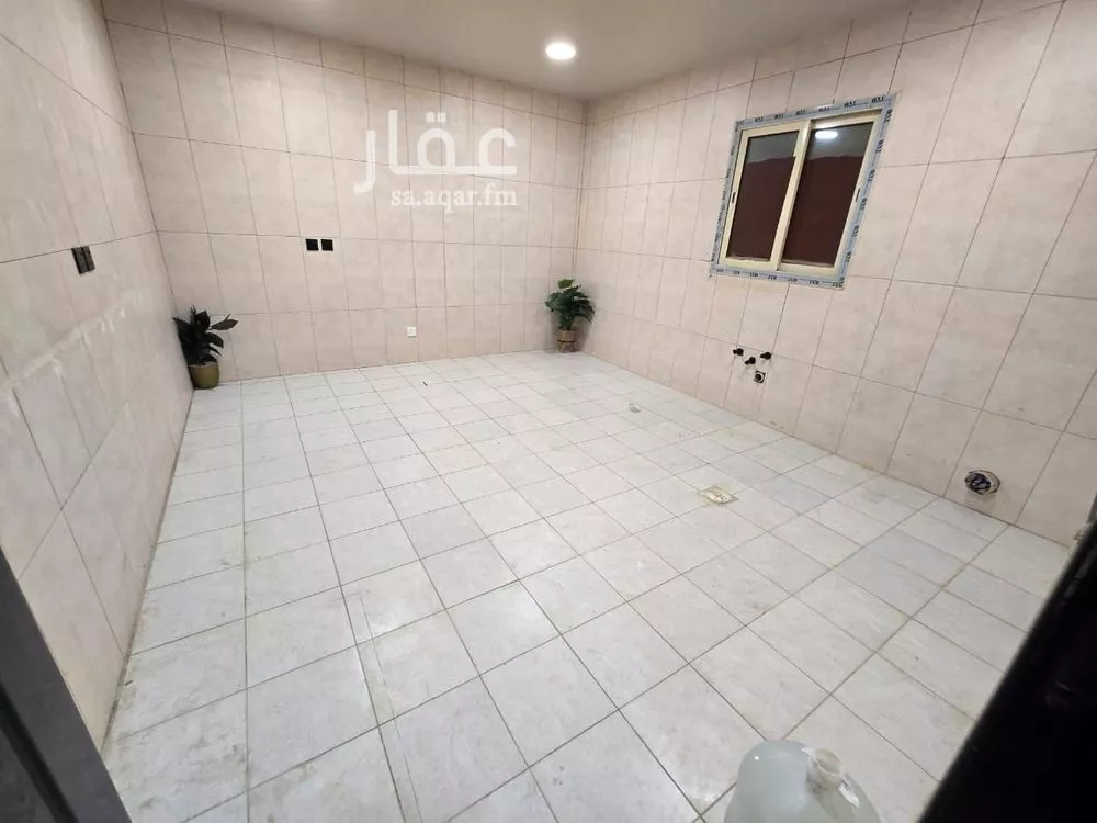 5 bedroom apartment in Ash Shulah 5