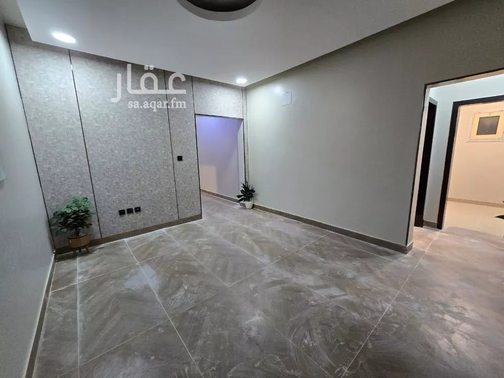 5 bedroom apartment in Ash Shulah 9