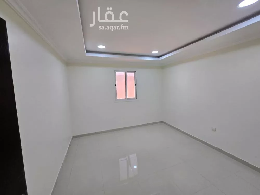 شقة 4 غرف في النور 8