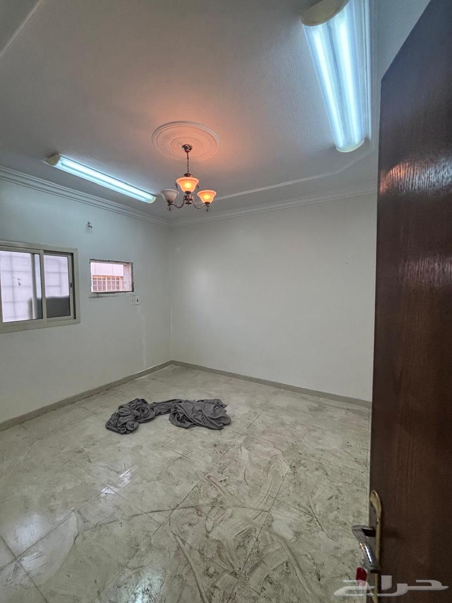 شقة 9 غرف في بدر 16
