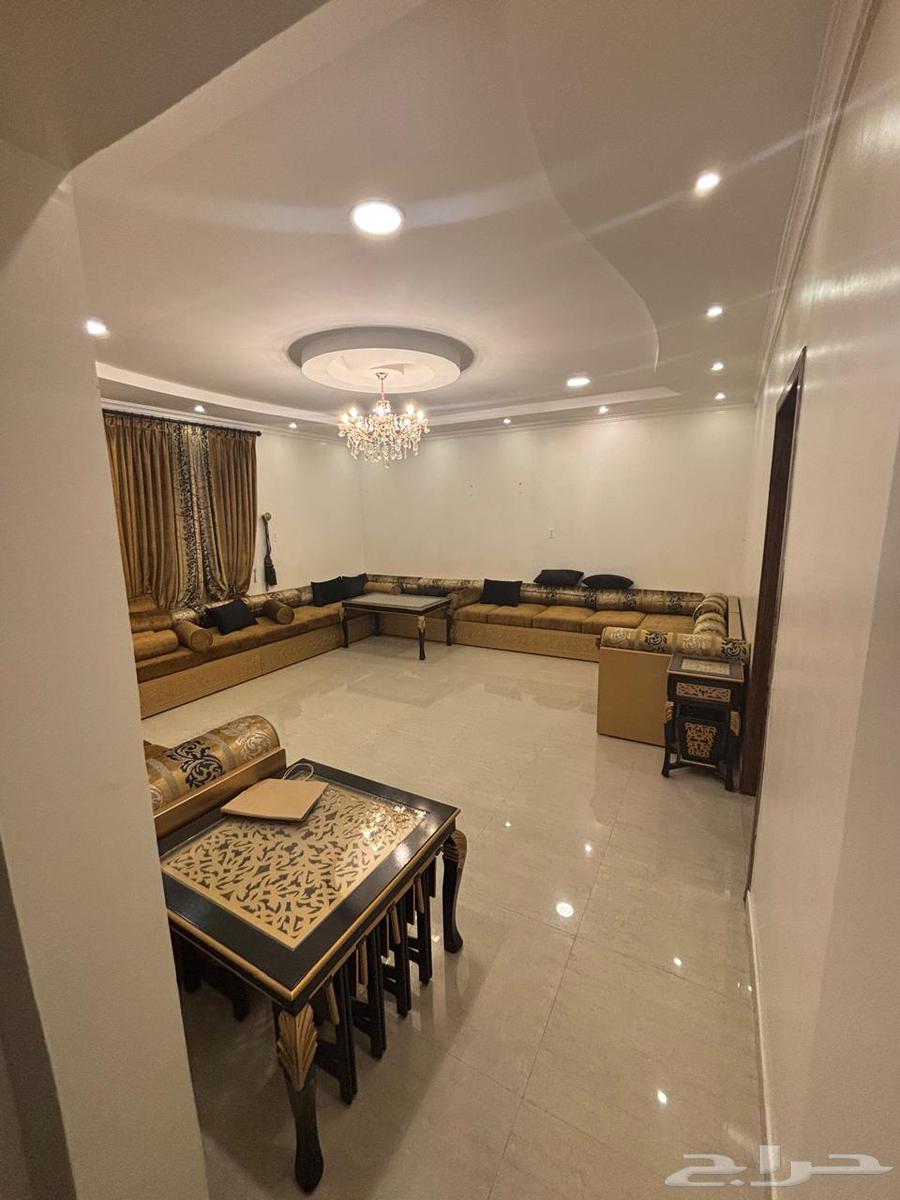 شقة 9 غرف في بدر 5