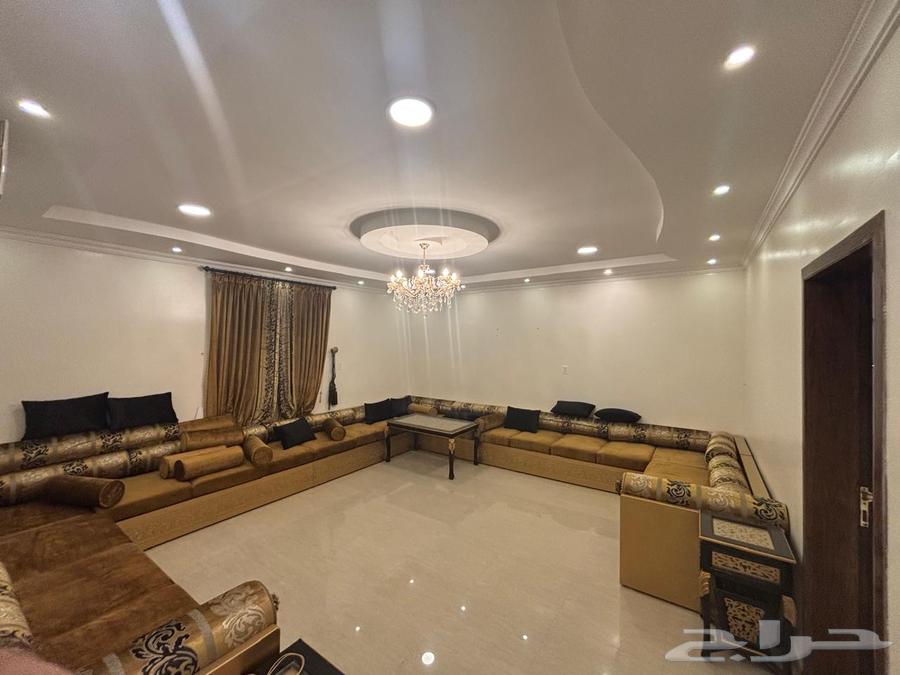 شقة 9 غرف في بدر 6