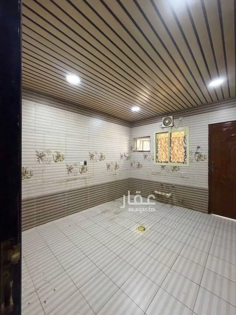 4 bedroom apartment in Dahiat King Fahd 2