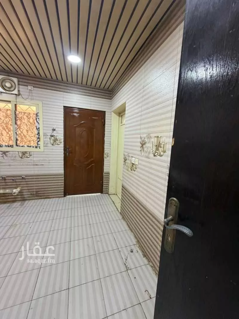 4 bedroom apartment in Dahiat King Fahd 14