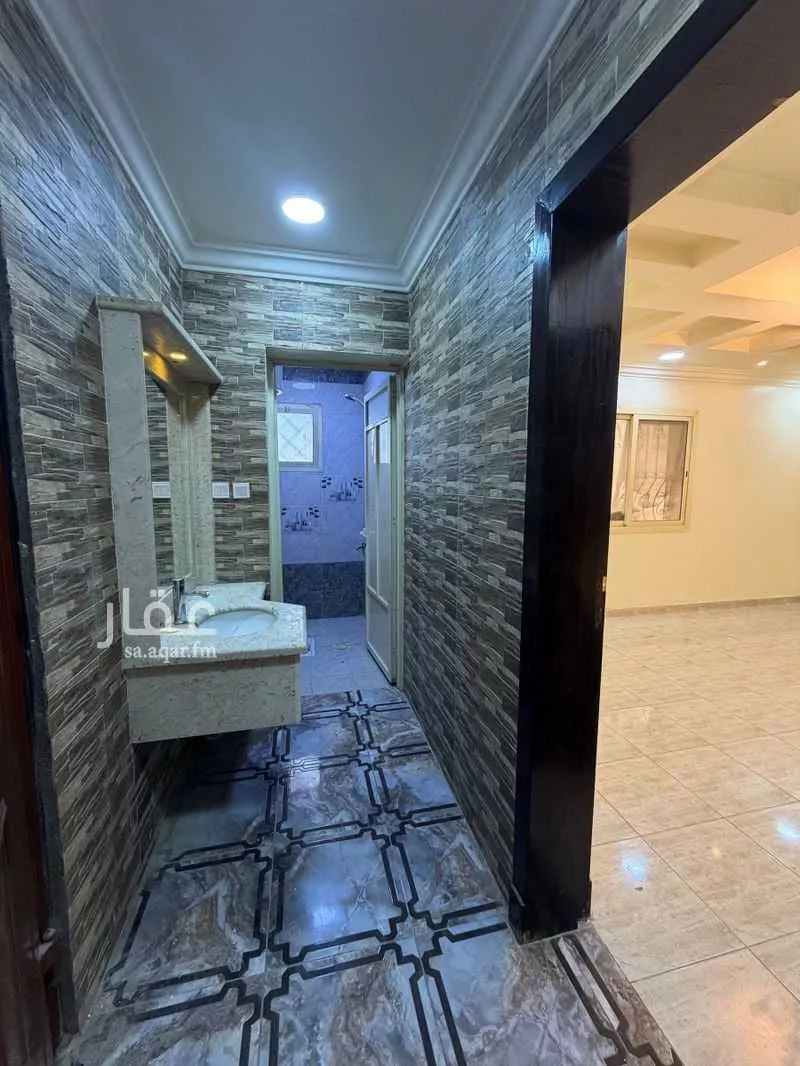 4 bedroom apartment in Dahiat King Fahd 4