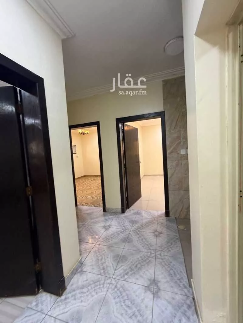 4 bedroom apartment in Dahiat King Fahd 5