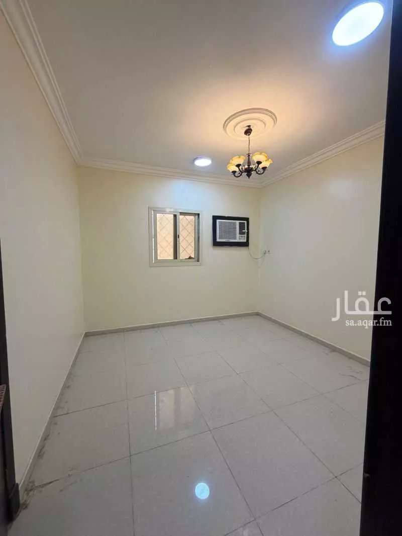 4 bedroom apartment in Dahiat King Fahd 6