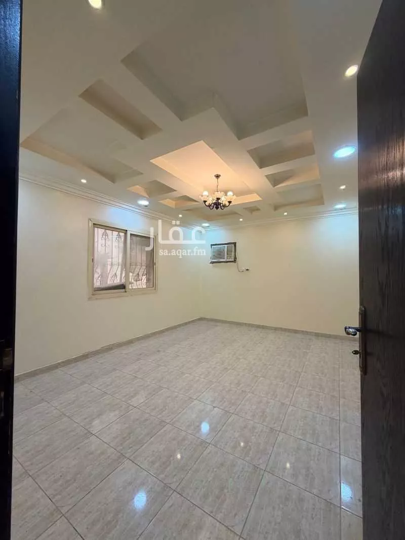 4 bedroom apartment in Dahiat King Fahd 8