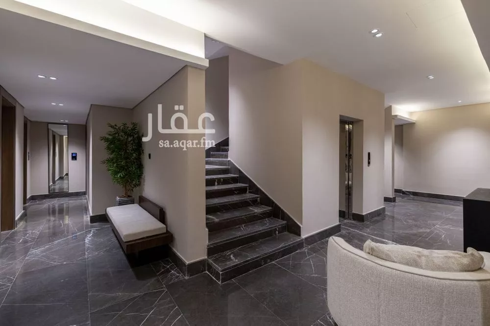 شقة 1 غرف في الملقا 8