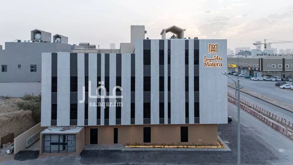 شقة 1 غرف في الملقا 9